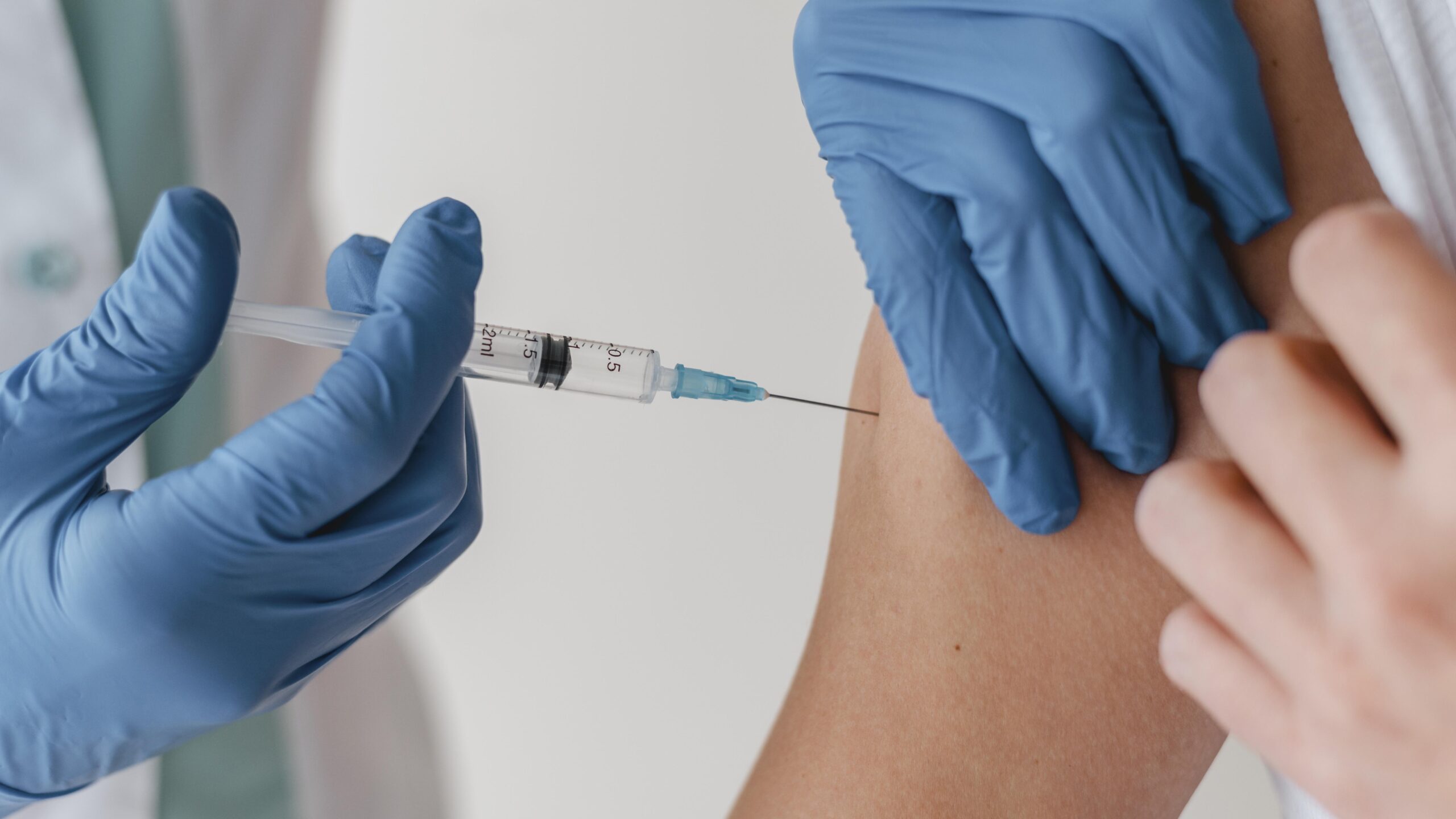 Everything about vaccines for your immigration process