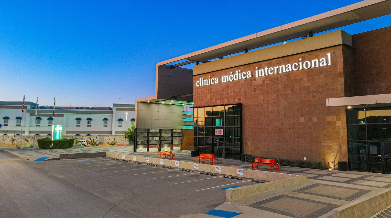 <h5>¿Por qué elegirnos? </h5>Más de 40 años de experiencia